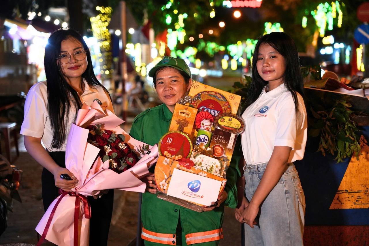 Hỗ trợ chat trực tuyến 24/7 của Lucky 8